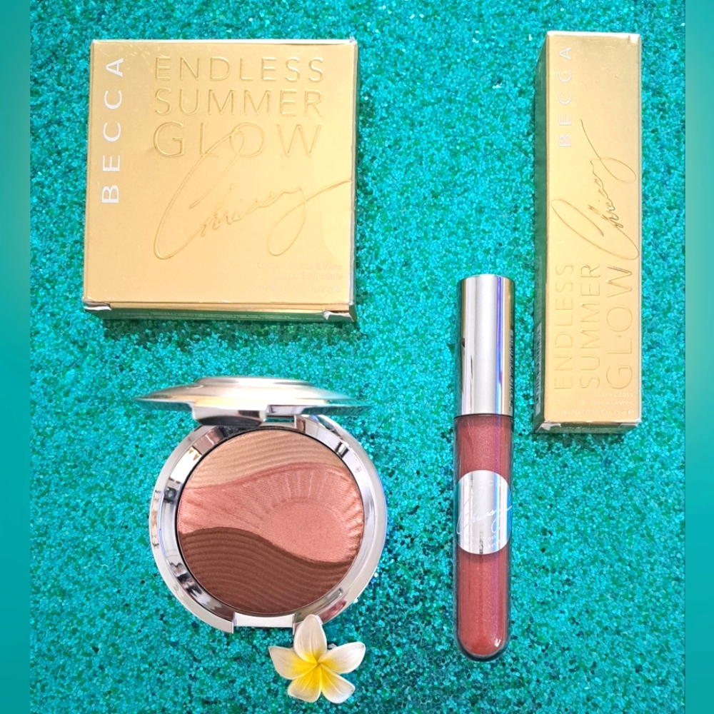 Becca X Chrissy.....Endless Summer Glow Bronzer,Highlighter  & Glow Gloss